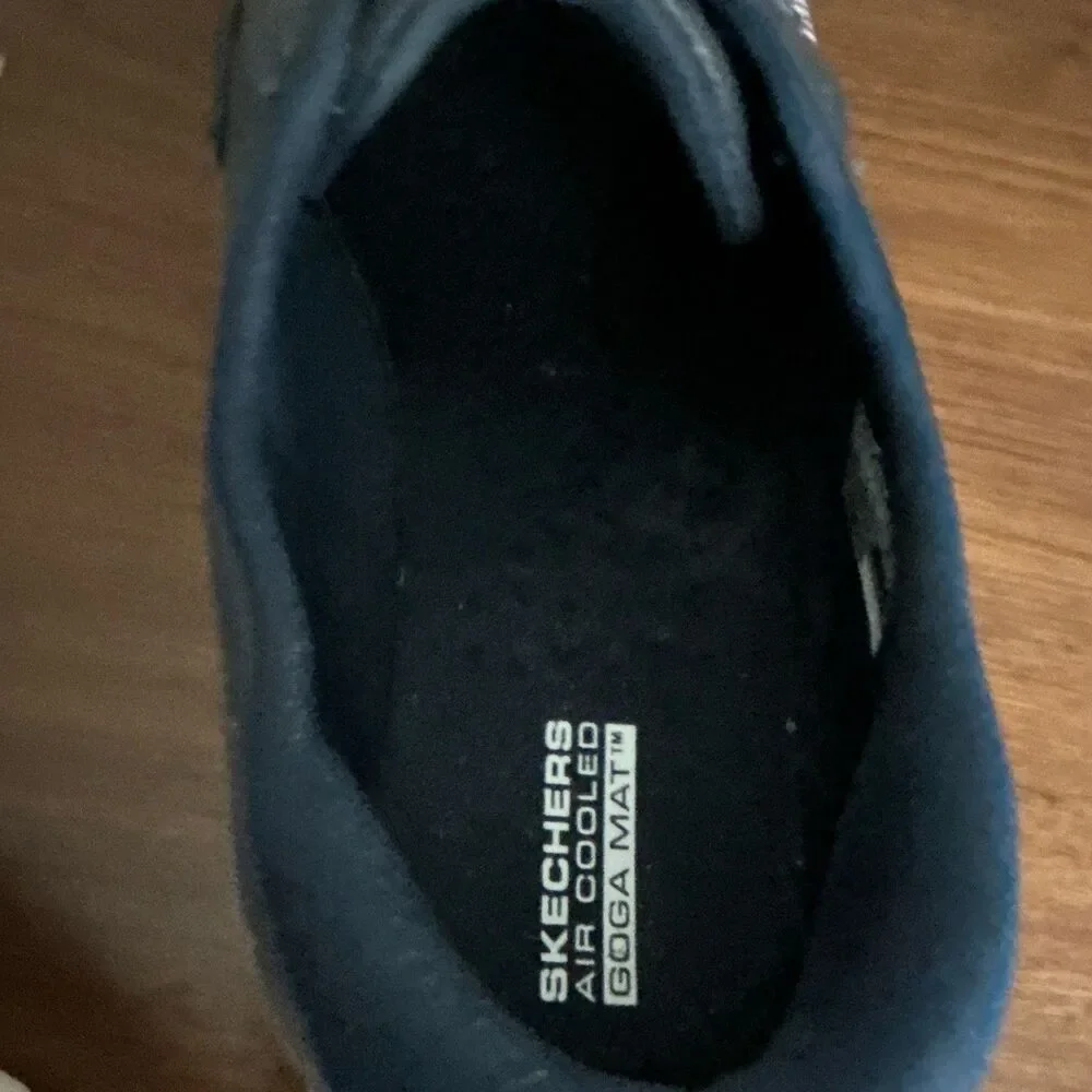 Skechers On-The-Go GOga Mat Comfort Plaid Navy Textile Lace-Up Sneaker 9.5